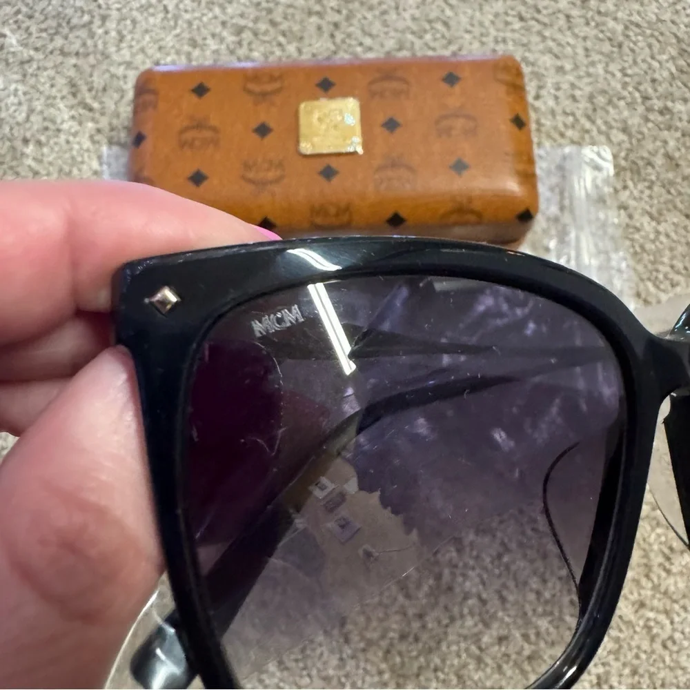 NEW MCM 58mm Gradient Rectangle Sunglasses black silver
